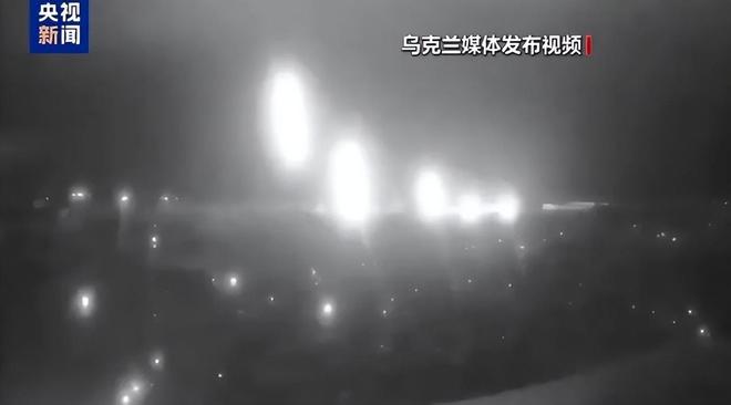 一年半策划突袭西伯利亚遇袭普京愁AG真人娱乐网址乌无人机突袭俄军(图12)