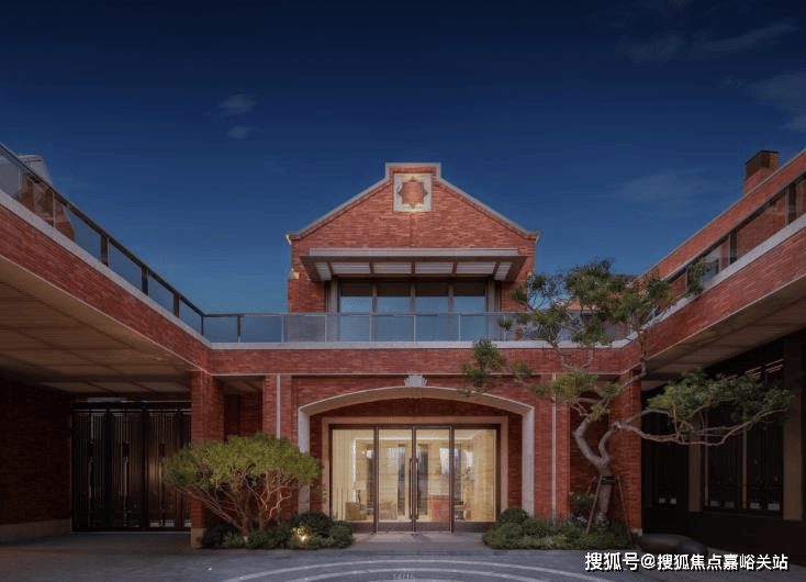 - 环境户型价格地址楼盘详情配套电话交房时间配套电话交房时间AG真人平台翠湖滨江 (售楼处)  - 翠湖滨江销售中心(图10)